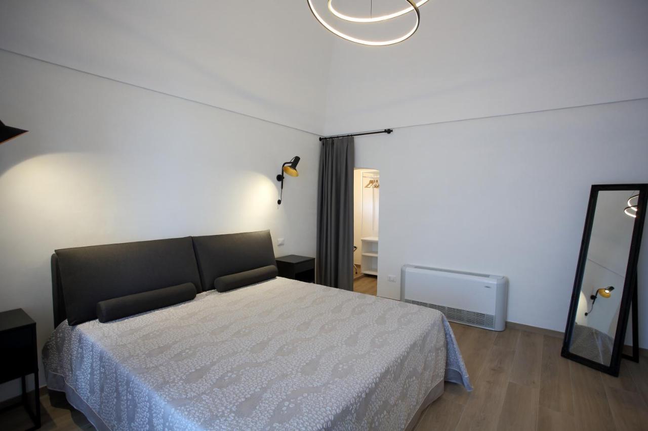 מונטסקליוזו Casa Nera Guesthouse מראה חיצוני תמונה