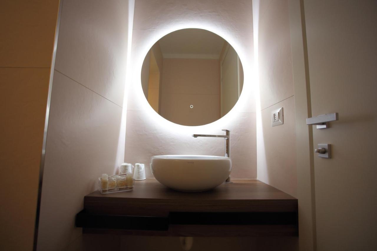 מונטסקליוזו Casa Nera Guesthouse מראה חיצוני תמונה